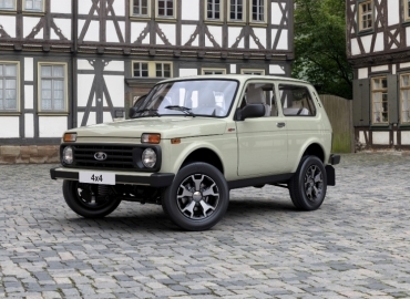 lada niva 40 years 