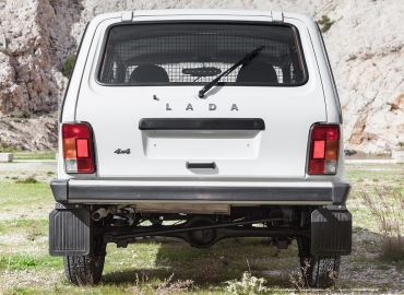 lada niva epagelmatiko 